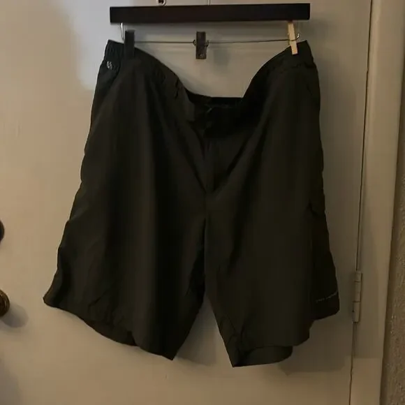 Columbia PFG Omni-Shade Lightweight Men’s Shorts Gray Size 40 Gorpcore Hiking - Picture 3 of 10